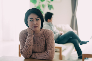 夫の不倫が許せないあなたへ！心のケアから家族関係の再構築方法まで詳しく解説